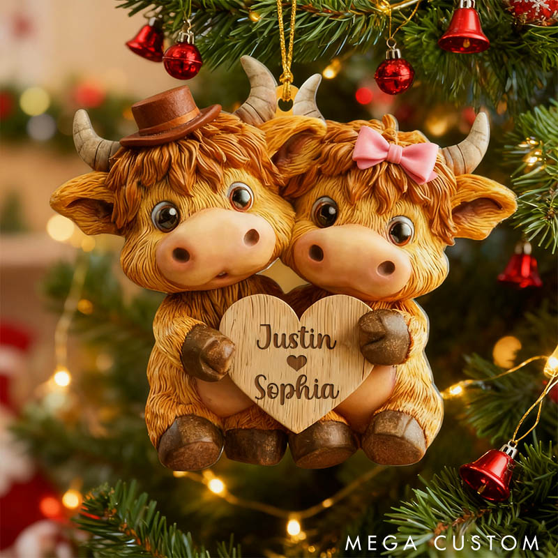 Personalized Couple 2D Flat Printed Faux Wood Highland Cow Acrylic Christmas Ornament Newlywed Xmas Ornaments Christmas Gift for Farm Animal Lovers
