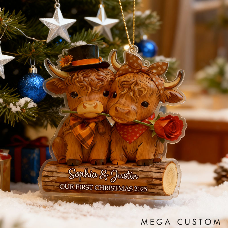 Personalized Couple 2D Flat Printed Faux Wood Highland Cow Acrylic Christmas Ornament Newlywed Xmas Ornament Christmas Gift for Farm Animal Lovers
