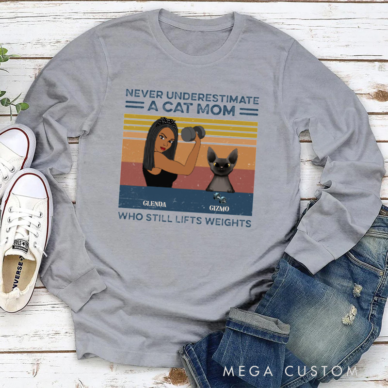Personalized Classic Sweatshirts with I Like Lifting And My Cats for Fitness Enthusiasts Bodybuilders and Gym Lovers