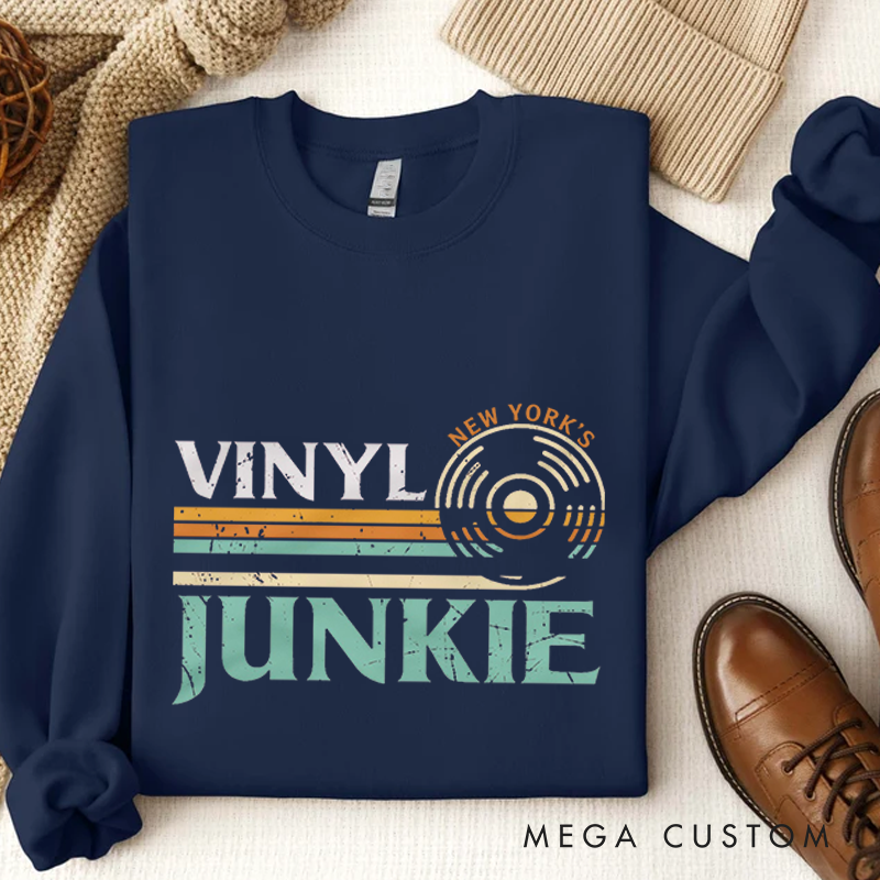 Personalized Classic Sweatshirts Vinyl Junkie Sweatshirt Music Lovers LP Records DJ Turntable Vintage Design Sweatshirt Music Collector Gift