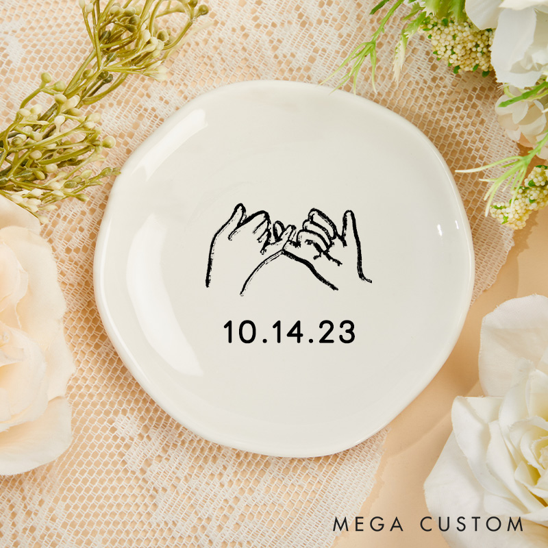 Personalized Minimalist Hand-in-Hand with Date Wedding Engagement Irregular Round Ring Dish
