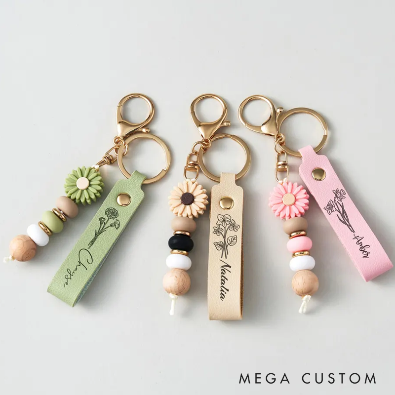Personalized Name Keyring Handmade Daisy Beaded Keychain Cute Custom Bag Charm Gifts for Her Back to School or Friendship Gift