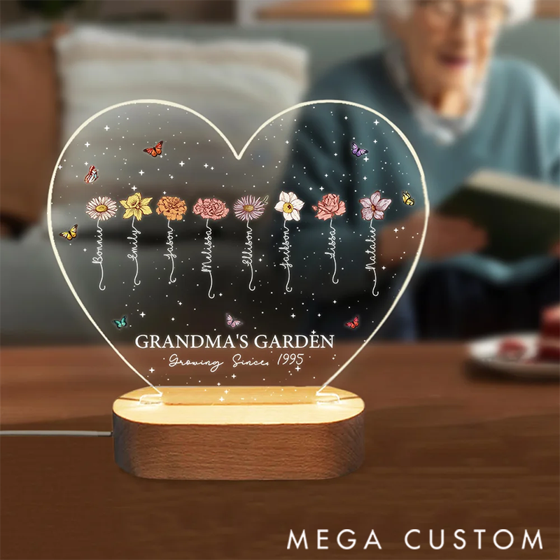 Personalized 1-12 Birth Flowers Heart-shaped LED Night Light with Wooden Base Home Decor Mother's Day Birthday Gift for Mom Grandma