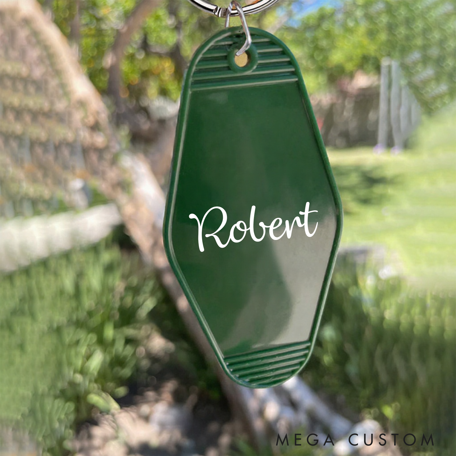 Personalized Retro Motel Keychain with Custom Name Engraving Vintage-Inspired Key Tag for Everyday Use  