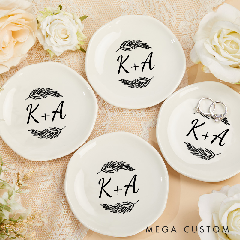 Personalized Elegant Fern Wedding Monogram with Initials Wedding Engagement Irregular Round Ring Dish