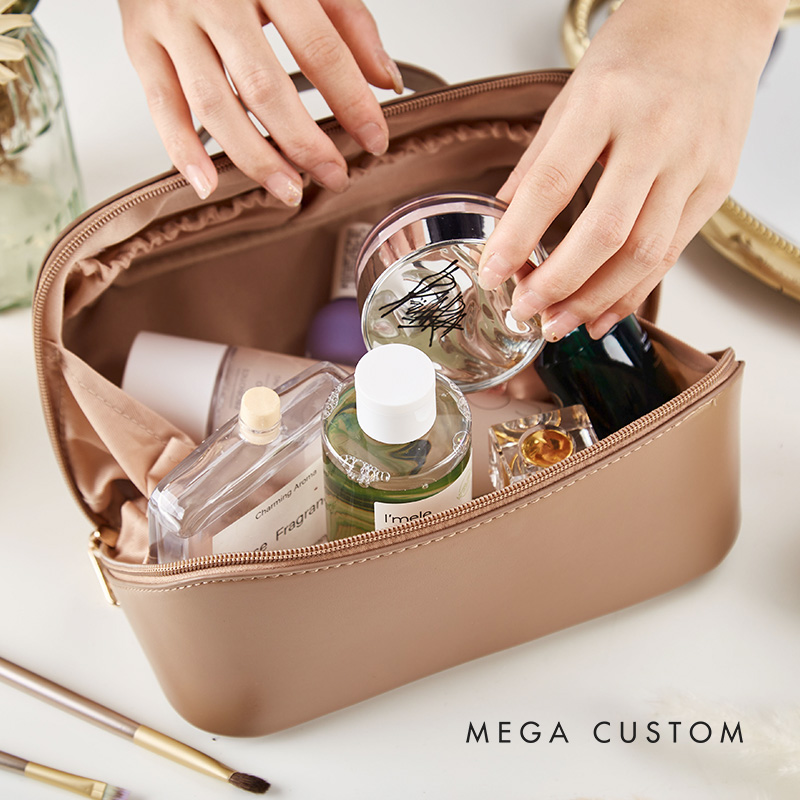Personalized Future Mrs Bow Poartable Cube Leather Cosmetic Bag