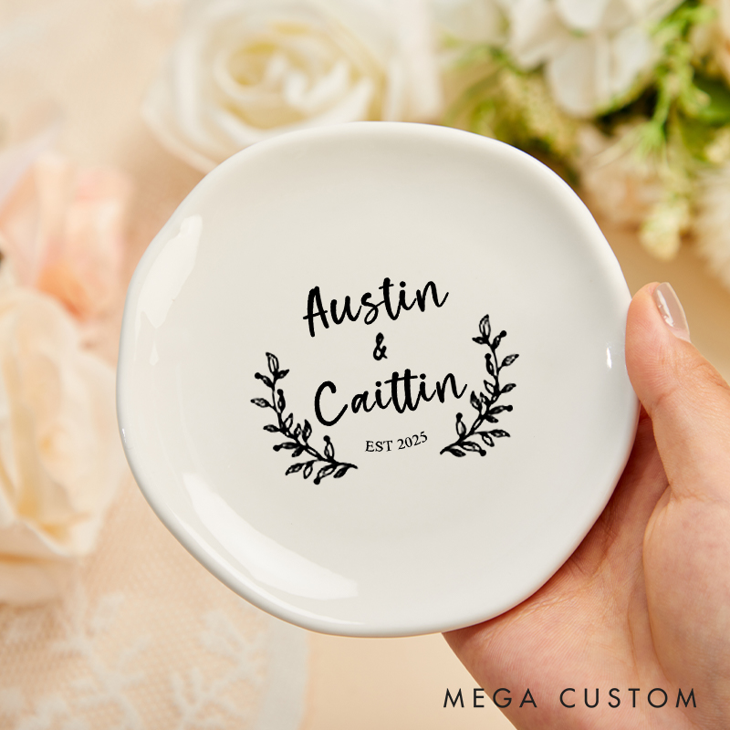 Personalized Rustic Laurel Wreath Wedding Monogram with Names and Date Wedding Engagement Irregular Round Ring Dish