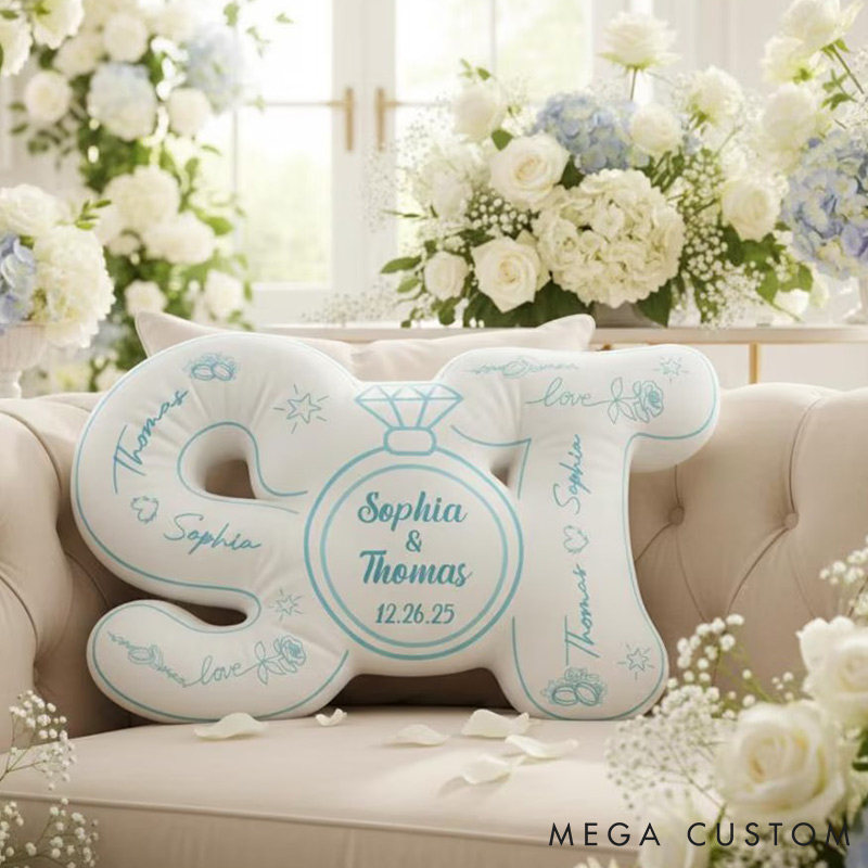 Personalized Couple Custom Initial Wedding Throw Pillow Custom Names Couple Home Pillow Romantic Valentine's Day Gift for Newlyweds for Wife