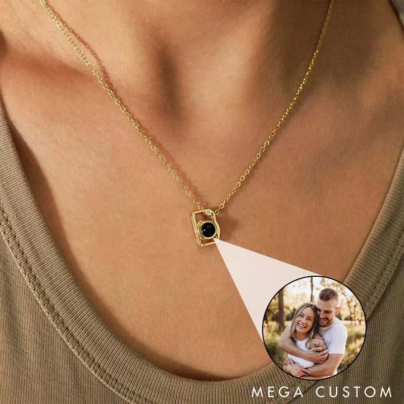 Personalized Couple Camera Projection Necklace Custom Photo Inside Necklace Chain Valentine's Day Gift for Couple Anniversary Gift for Wife for Girlfriend