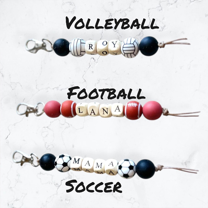 Personalized Sports Keychain Beaded Name Keyring with Baseball Soccer Basketball Custom Gift for Dad Coaches Kids Backpack Decor