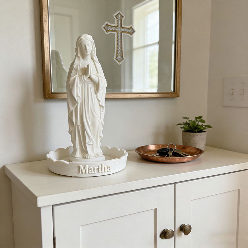 Personalized Mary Praying Rosary Holder with Custom Name Virgencita Altar Tray Lady Guadalupe Stand Church Decor Home Decor Catholic Spiritual Gift
