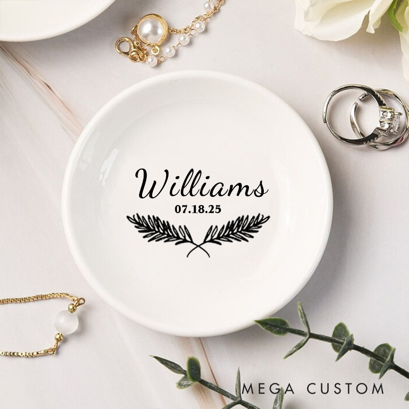 Personalized Classic Fern Wedding Monogram with Date Wedding Engagement Round Ring Dish