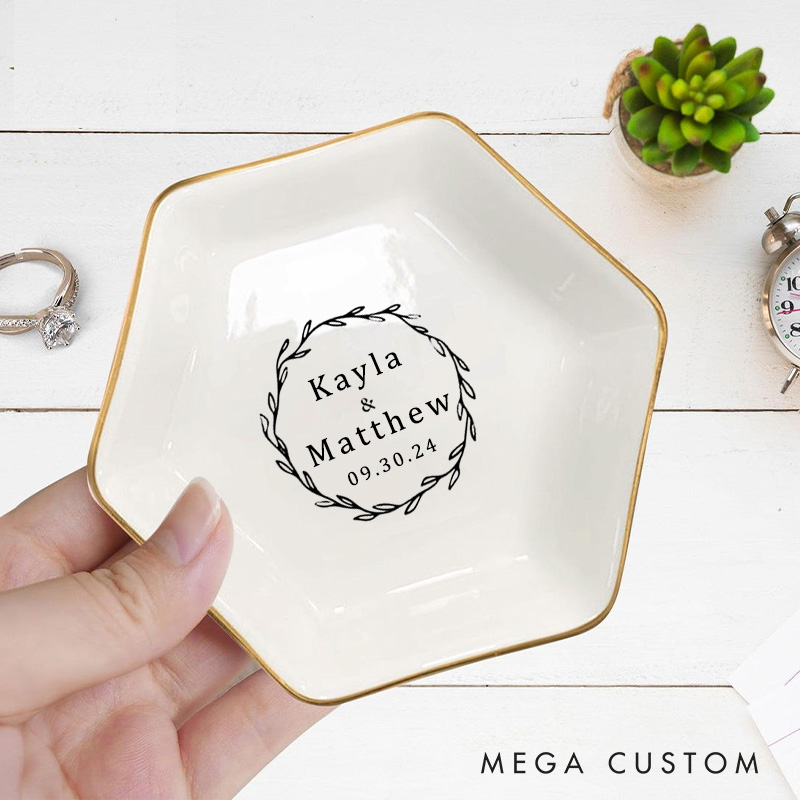 Personalized Circular Leaf Wreath Wedding Engagement Gold-Trimmed Hexagon Ring Dish