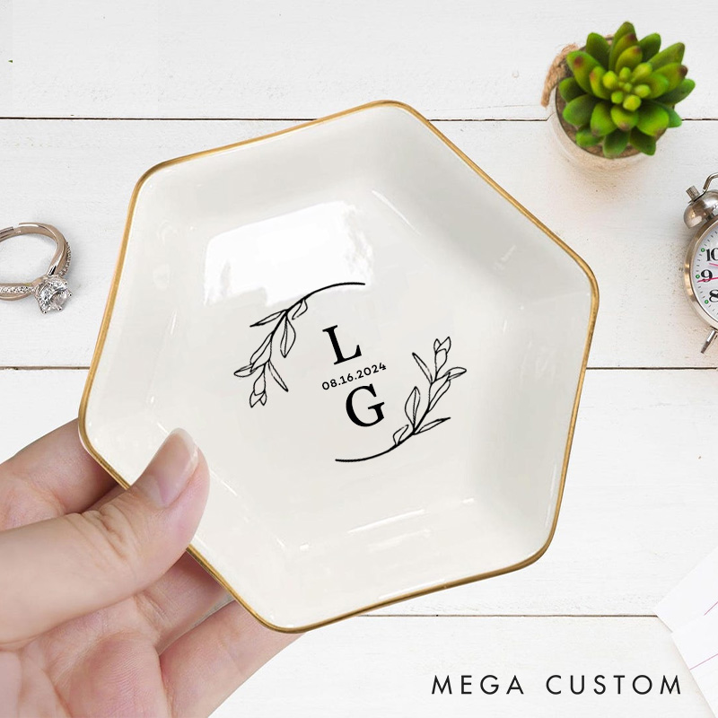 Personalized Elegant Botanical Circle Wedding Engagement Gold-Trimmed Hexagon Ring Dish