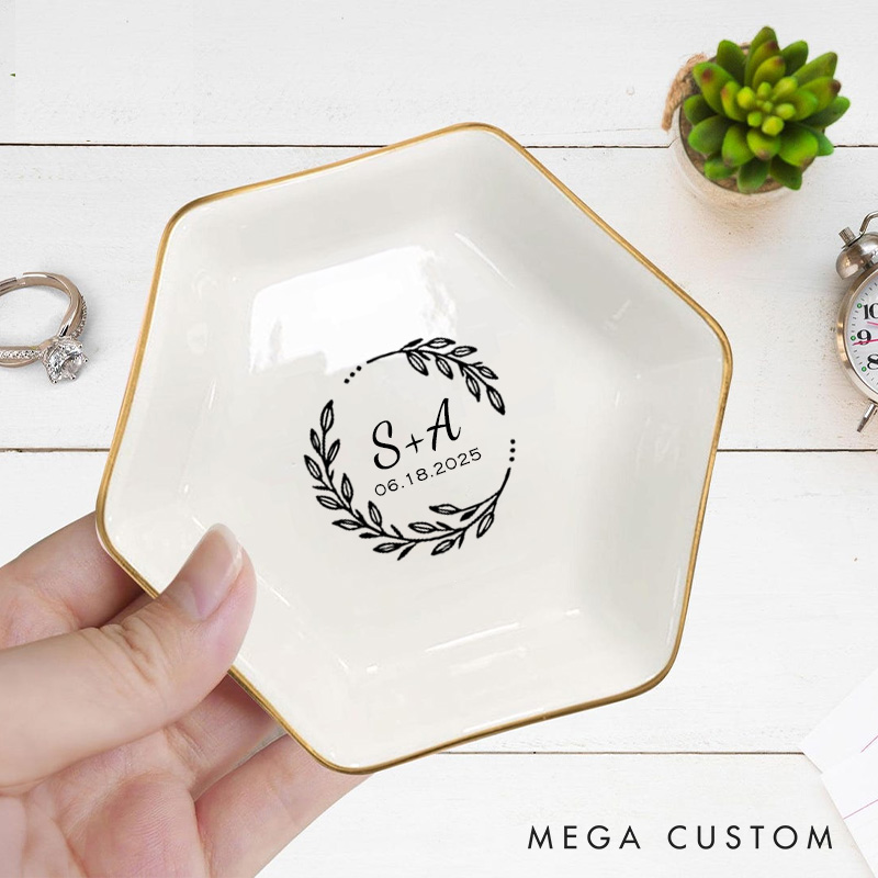 Personalized Leafy Wreath Monogram Wedding Engagement Gold-Trimmed Hexagon Ring Dish