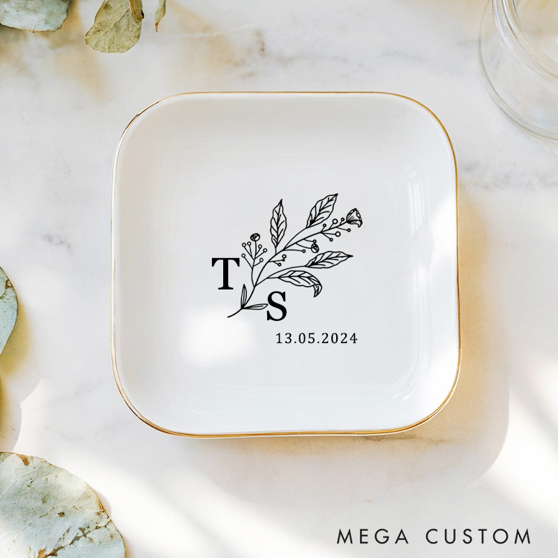 Personalized Graceful Flowing Branches and Leaves Wedding Couple Gold-Trimmed Ring Dishes