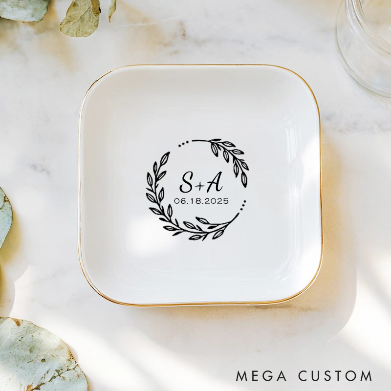 Personalized Leafy Wreath Monogram Wedding Engagement Gold-Trimmed Ring Dishes