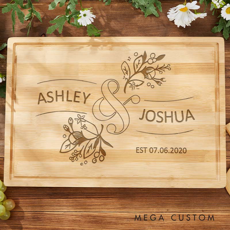 Personalized Husband Wife Anniversary Cutting Board Couple Wooden Anniversary Bamboo Cutting Board Floral Circle Design Cutting Board for Husband Wife