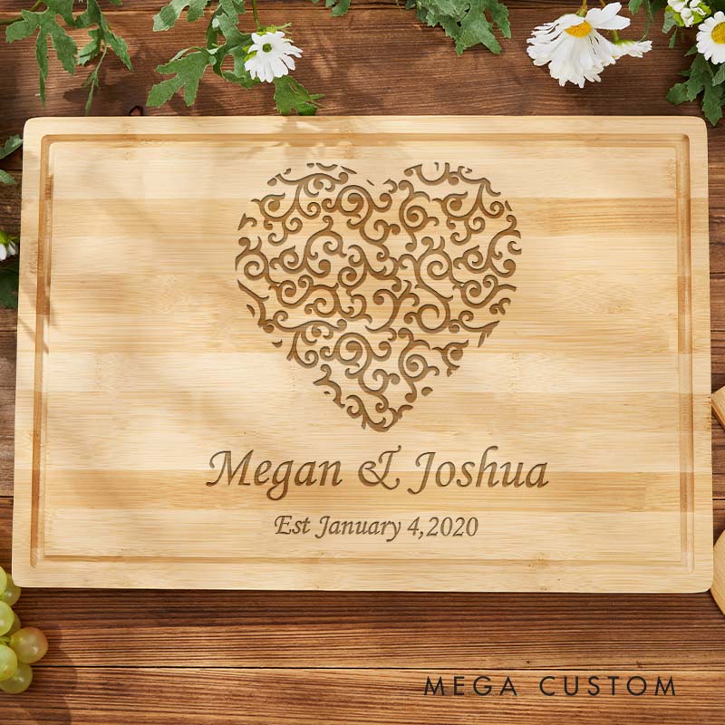 Personalized Anniversary Heart Pattern Cutting Board Couple Wooden Anniversary Bamboo Cutting Board Anniversary Gift Cutting Board for Husband Wife