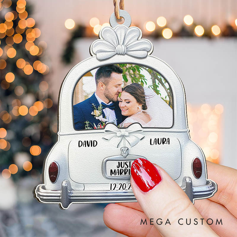 Personalized Couple Just Married Wedding Car Acrylic Christmas Ornament with Photo Newlywed Cut Out Xmas Ornaments Christmas Gift for Husband Wife