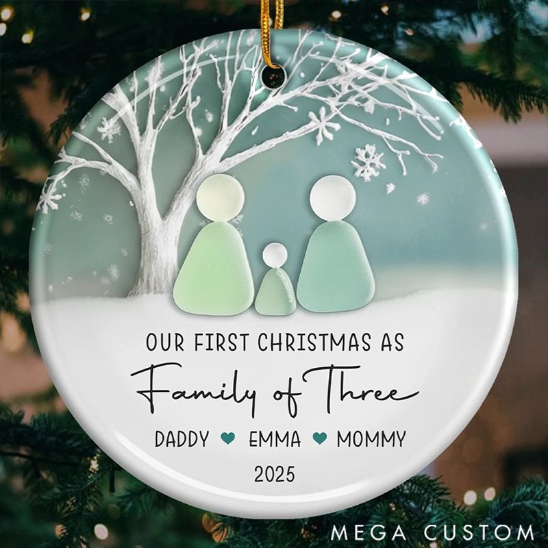 Personalized Family Ornaments Anchored in each Other