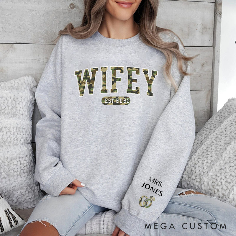 Personalized Couple Wifey Hubby Sweatshirt Custom Anniversary Wedding Gifts for Husband and Wife Couple Holiday Sweatshirt