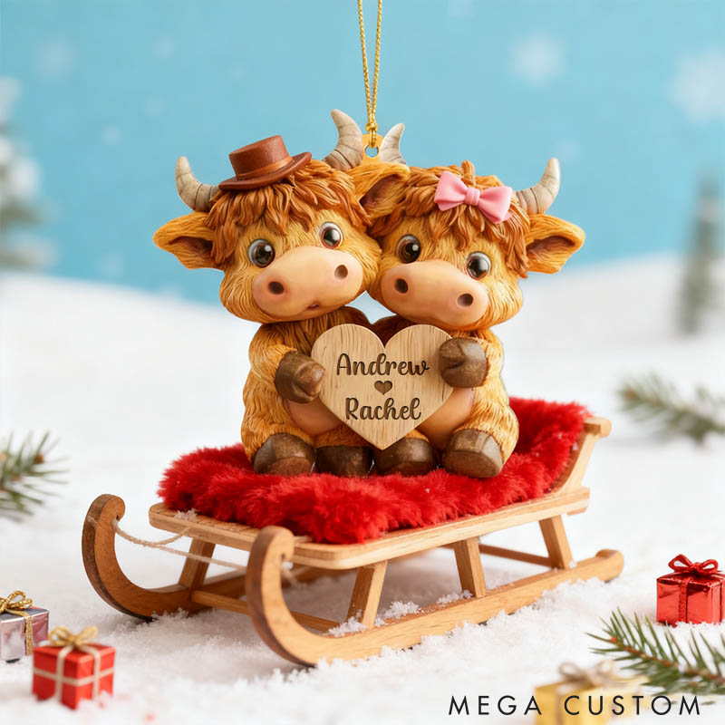 Personalized Couple 2D Flat Printed Faux Wood Highland Cow Acrylic Christmas Ornament Newlywed Xmas Ornaments Christmas Gift for Farm Animal Lovers