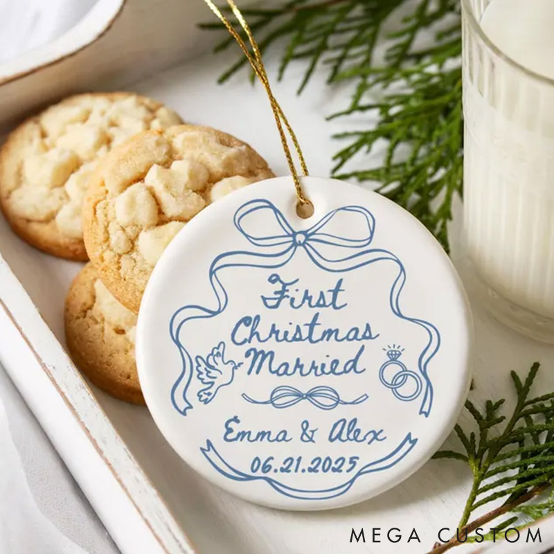 Personalized Couple First Christmas Married Ornament Custom Name Year for Newlyweds Couple Gift for Wife Husband Christmas Ornament Xmas Gift