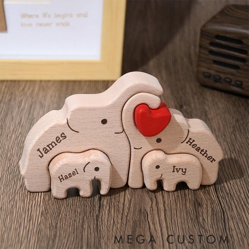 Personalized Wood Elephant Figurine Cuddling Decoration Hand-Carved Elephant for Family Keepsake Gifts