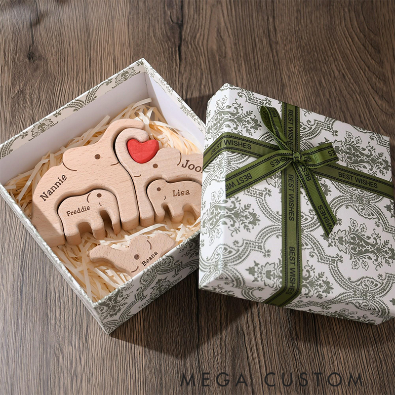 Personalized Wood Elephant Figurine Cuddling Decoration Hand-Carved Elephant for Family Keepsake Gifts