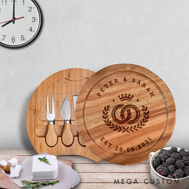 Personalised Interlocking Rings and Crown Round Wood Cheese Hinge Board & Knife Travel Set