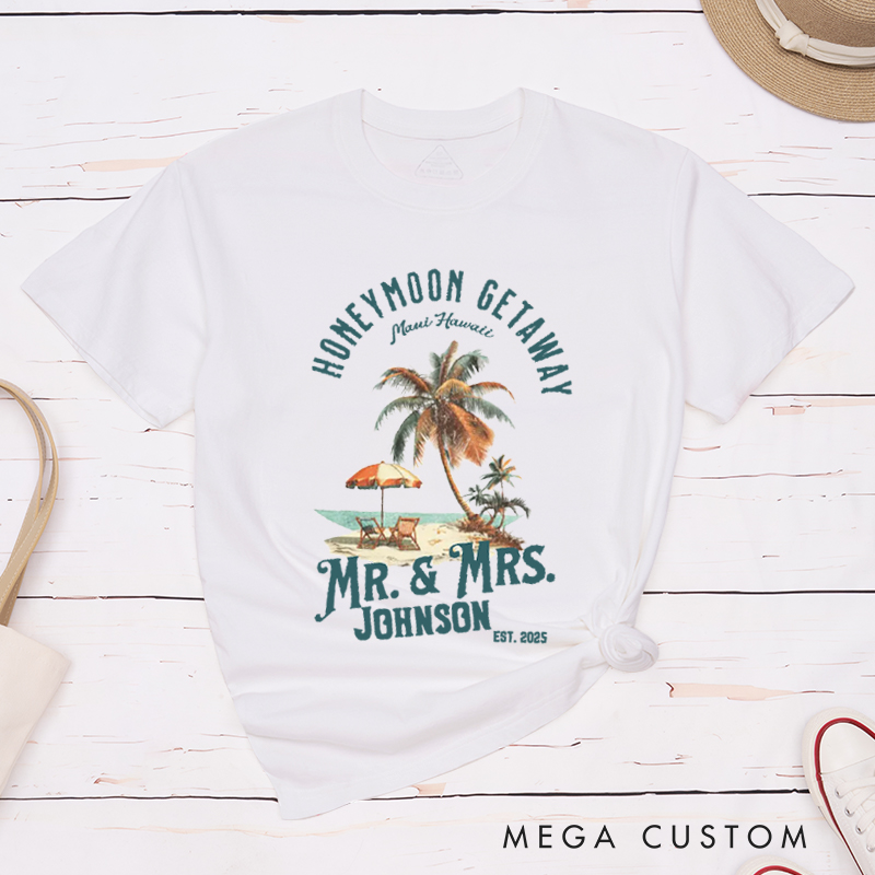 Personalized Vinatge Tropical Honeymoon Getaway with Beach Scene Matching Honeymoon Couple Classic T-Shirt