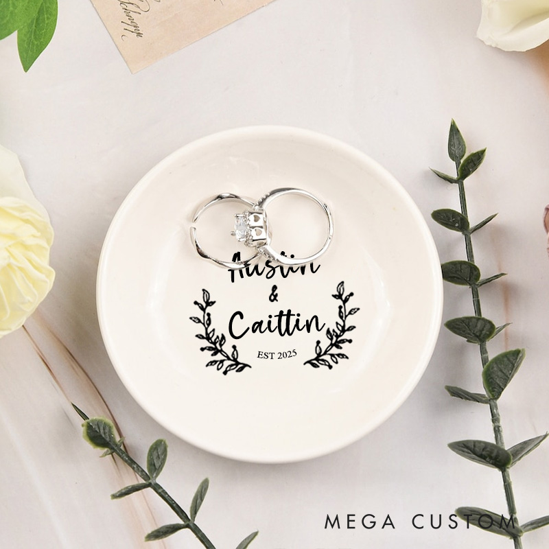 Personalized Rustic Laurel Wreath Wedding Monogram with Names and Date Wedding Engagement Round Ring Dish