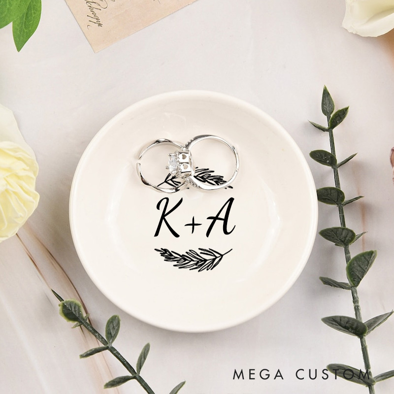 Personalized Elegant Fern Wedding Monogram with Initials Wedding Engagement Round Ring Dish