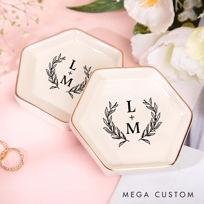 Personalized Classic Laurel Wreath Wedding Engagement Gold-Trimmed Hexagon Ring Dish