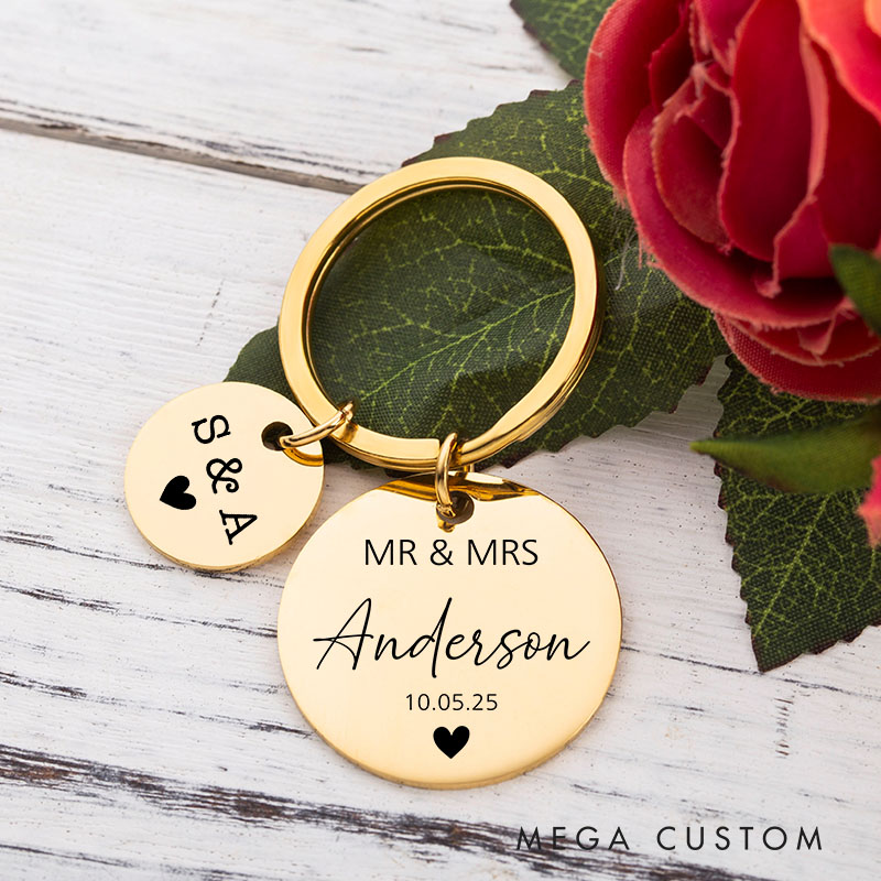 Personalized Mr and Mrs Anniversary Micro Keychain Engraved Name Keychain for Couple Anniversary Valentine's Day Keychain for Her Him