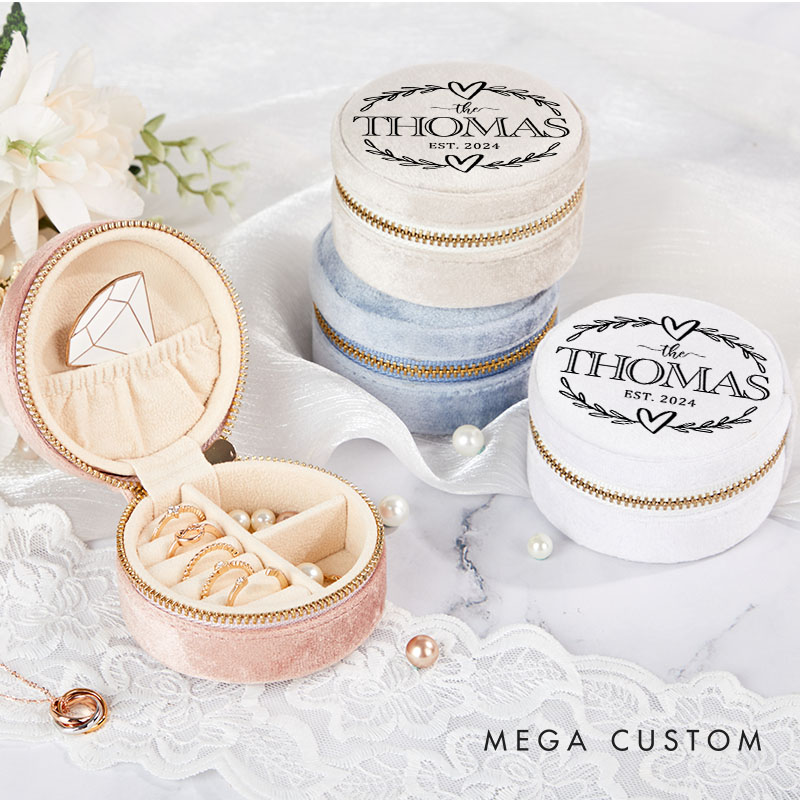 Personalized Laurel Branches and Hearts Anniversary Round Velvet Jewelry Box for Wife