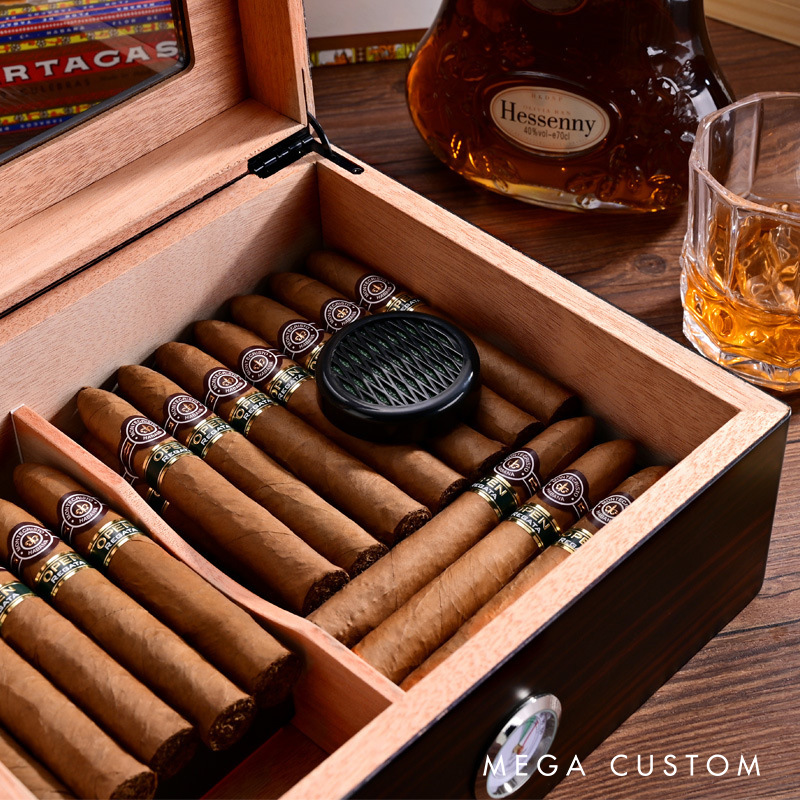 Personalized Retro Groomsman Cigar Box Gift for Him Vintage Cigar Holder for Men