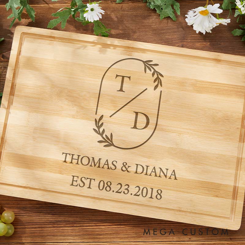 Personalized Wedding Anniversary Cutting Board Modern Monogram Design Bamboo Cutting Board Couple Anniversary Cutting Board for Husband Wife