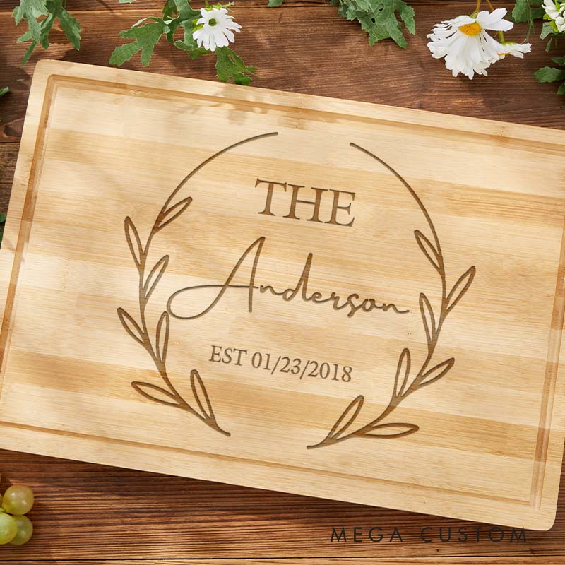 Personalized Bamboo Cutting Board Couple Wedding Anniversary Cutting Board Elegant Wreath Design Cutting Board for Husband Wife