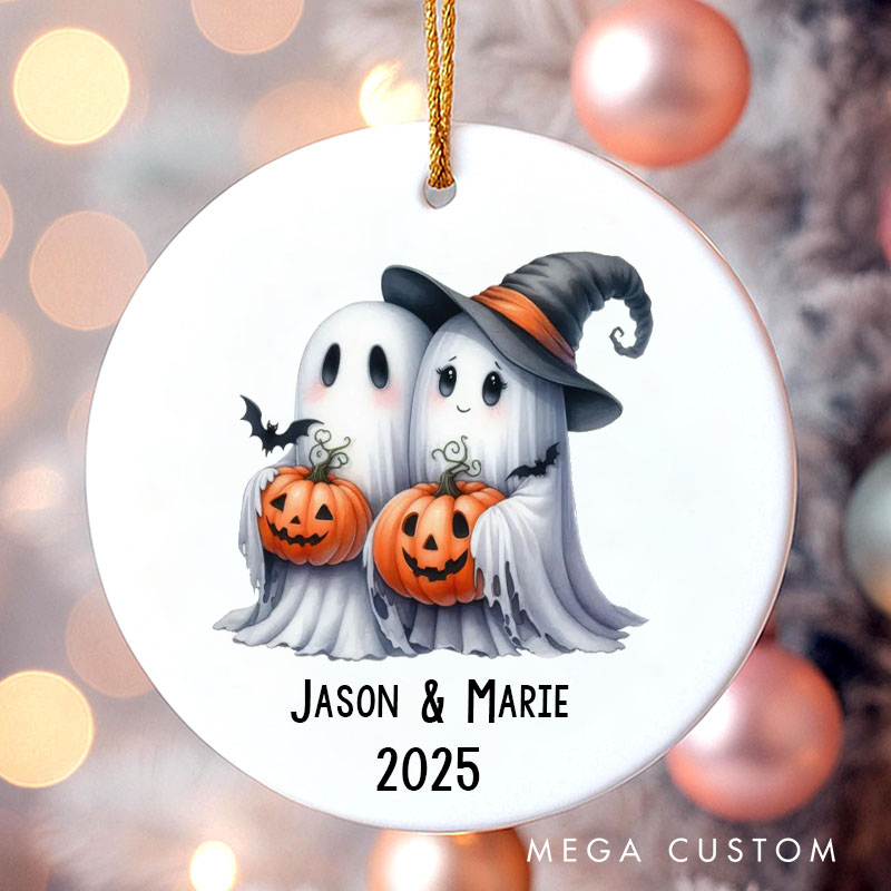 Personalized Adorable Ghost Couple Ornament Couple 2025 Halloween-Themed Ornament Husband Wife Ghost Gift