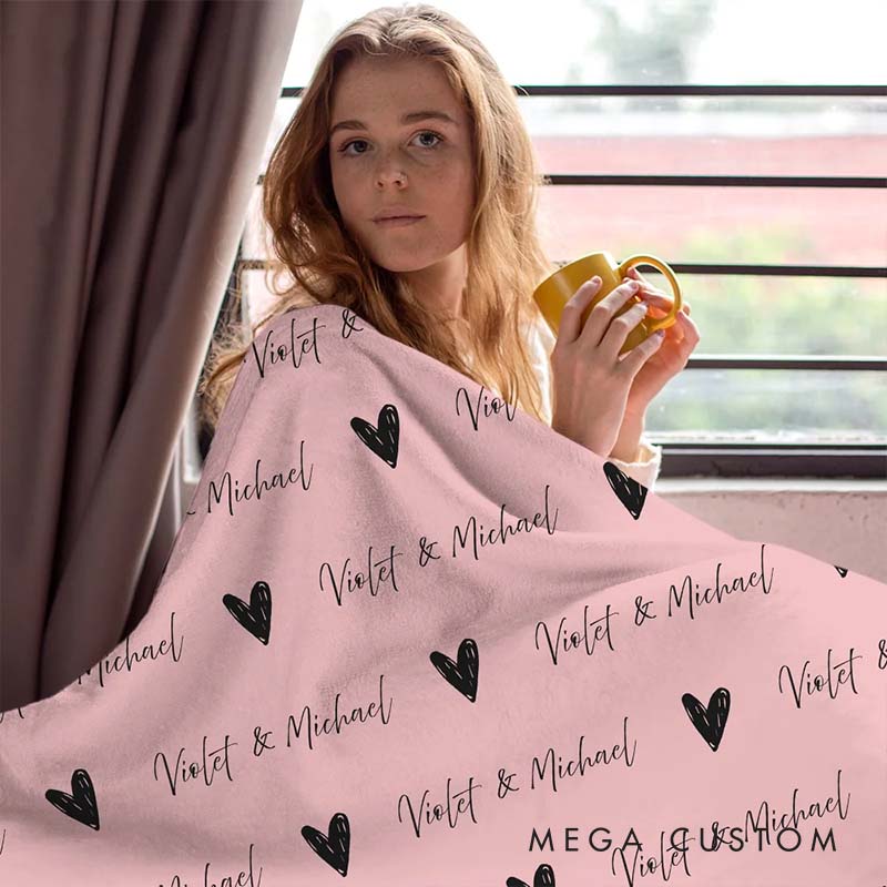 Personalized Couple Love Heart Double Names Initials Blanket Newlywed Multicolor Blanket Valentine's Day Gift for Husband Wife Boyfriend Girlfriend