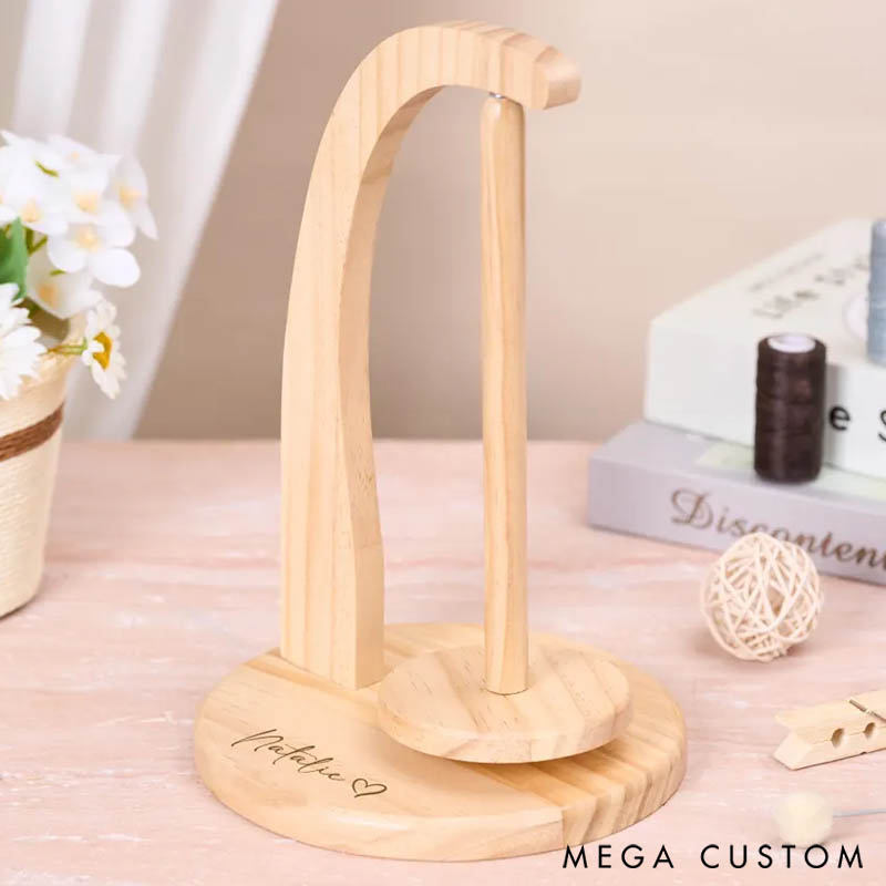 Personalized Magnetic Yarn Ball Holder Wooden Yarn Feeder for Knitting Crochet Rotating Wood Yarn Stand Gift for Knitters Crocheters
