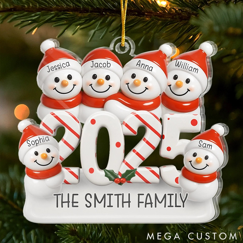 Personalized Family Ornaments Christmas Gifts for Mom Dad Kids Hugs in the Snow