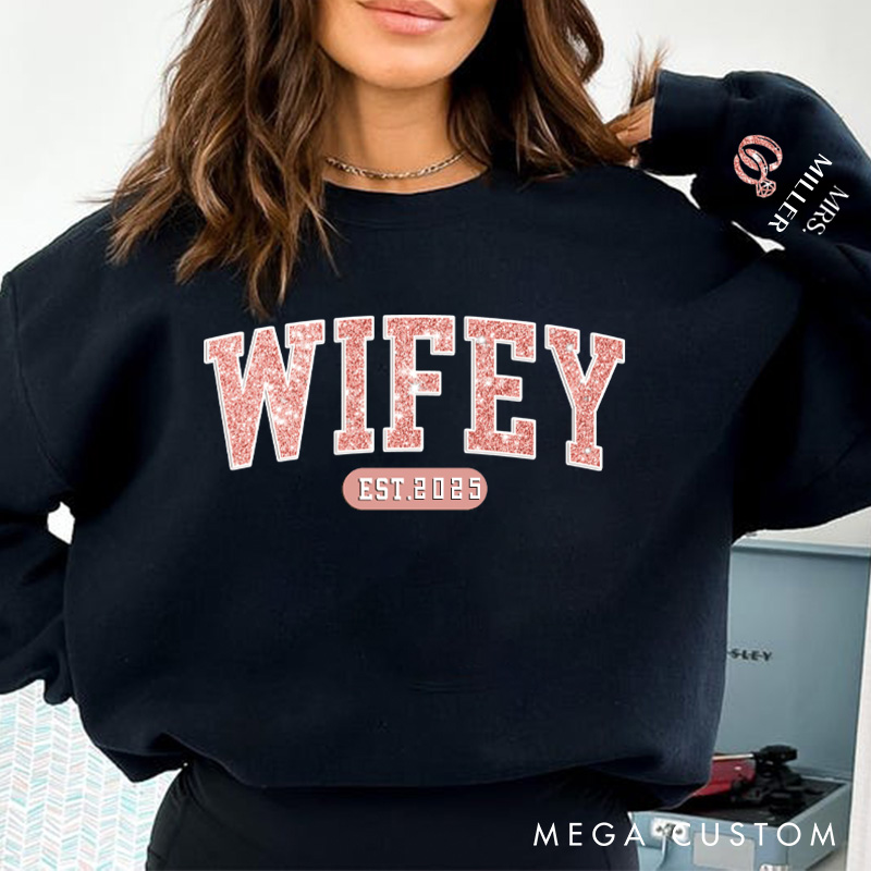 Personalized Couple Wifey Hubby Sweatshirt Custom Anniversary Wedding Gifts for Husband and Wife Couple Holiday Sweatshirt