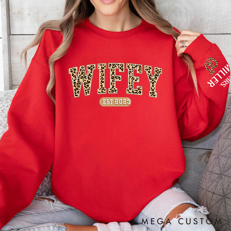 Personalized Wifey Sweatshirt Custom Leopard Sweatshirt for Her Wife Gift Anniversary Valentine's Gift for Wife Holiday Top Cloth for Wife
