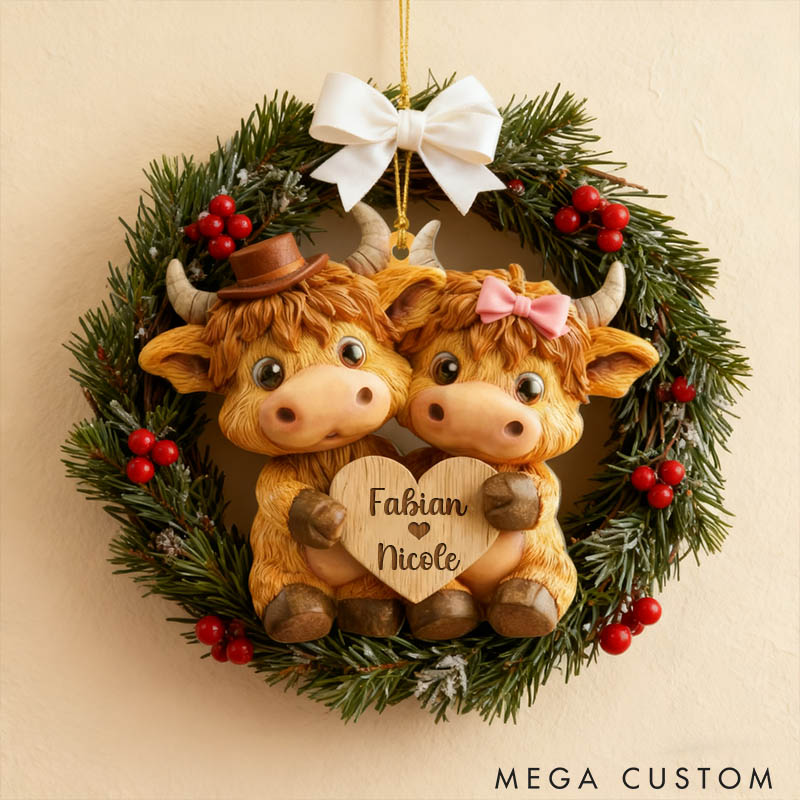 Personalized Couple 2D Flat Printed Faux Wood Highland Cow Acrylic Christmas Ornament Newlywed Xmas Ornaments Christmas Gift for Farm Animal Lovers