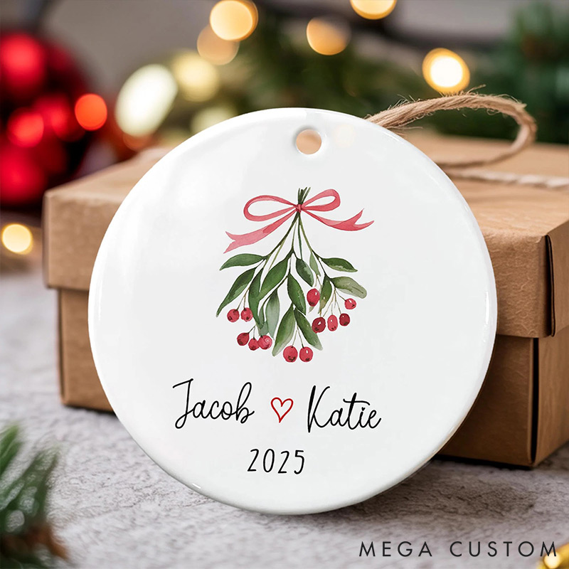 Personalized Couple Mistletoe Ceramic Ornament Custom Name Year Christmas Gifts for Husband Wife Ornament for Couple Newlyweds Xmas Gift
