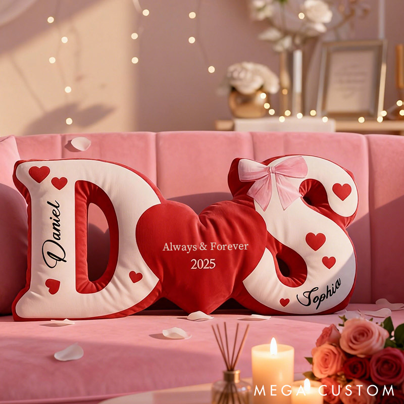 Personalized Couple Custom Initial Heart Throw Pillow Custom Names Couple Home Pillow Romantic Valentine's Day Gift for Girlfriend for Wife