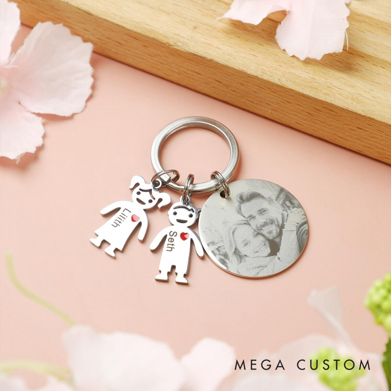 Personalized Family Keychain Custom Kids Pets Names Engraved Perfect Gift for Family Members